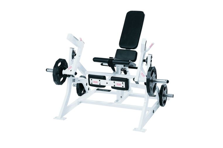 Разгибание ног сидя Hammer HS-3024 