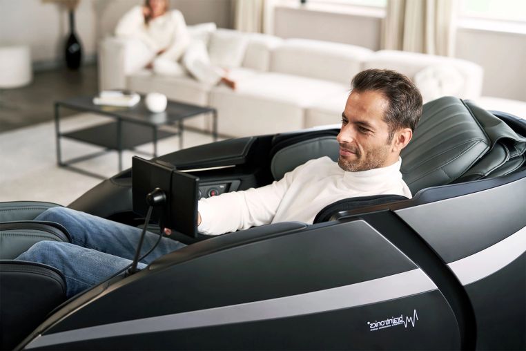 Домашнее массажное кресло Casada Skyliner 3 черно-серое фото 11