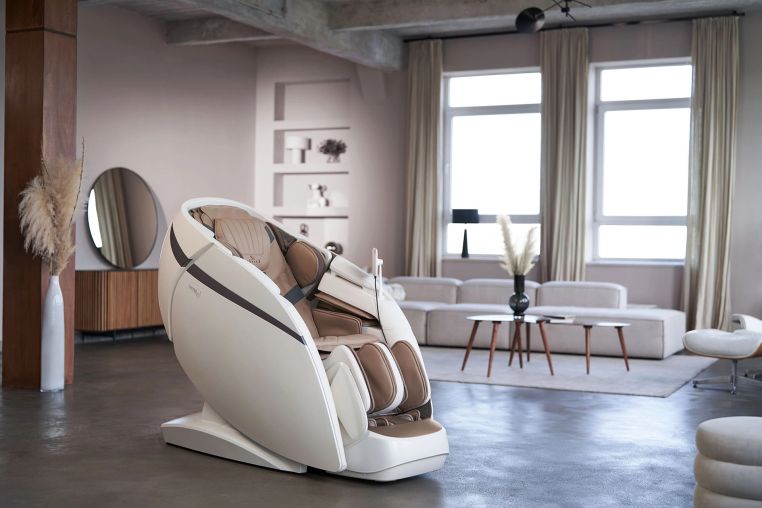 Домашнее массажное кресло Casada Skyliner 3 бежевое фото 1