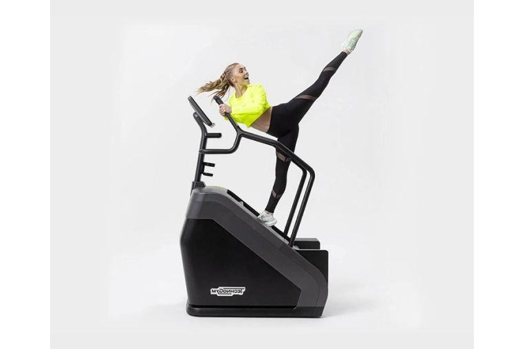 Степпер / Лестница Technogym Excite Live Climb 700 LED фото 7
